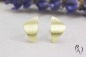Preview: Kleine dreieckige Ohrstecker aus Gold 585/-
