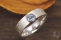 Preview: Ring Kaami, Silber mit seitlich versetztem Aquamarin