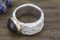 Preview: Breiter Ring aus Silber mit Rauchquarz, zerknittert
