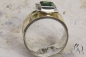 Preview: Ring Jara, Silber 925/- und Gold 750/- mit grünem Turmalin