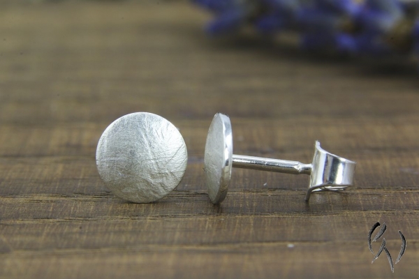 Preview: Ohrstecker Amari, Silber 925/-, kleiner Vollmond, papierstrukturiert