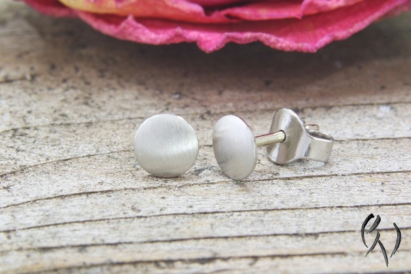 Preview: Ohrstecker Sherien, Platin 950/-, kleiner Vollmond, strichmatt