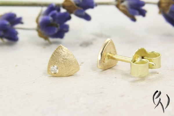 Preview: Minidreieck mit Brillant, mattgekratzt, Roségold 585/-