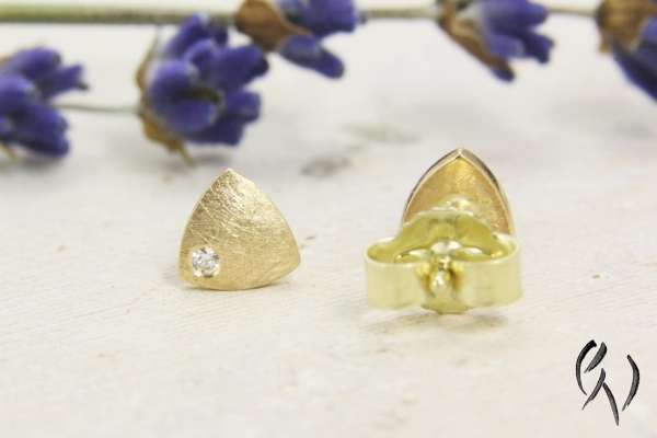 Minidreieck mit Brillant, mattgekratzt, Roségold 585/-