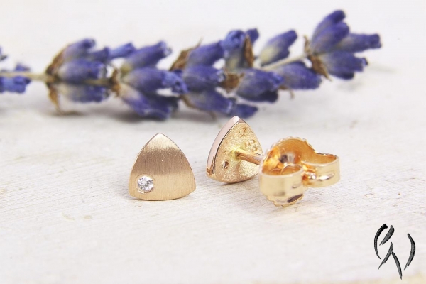 Preview: Minidreieck mit Brillant, strichmatt, Rotgold 585/-