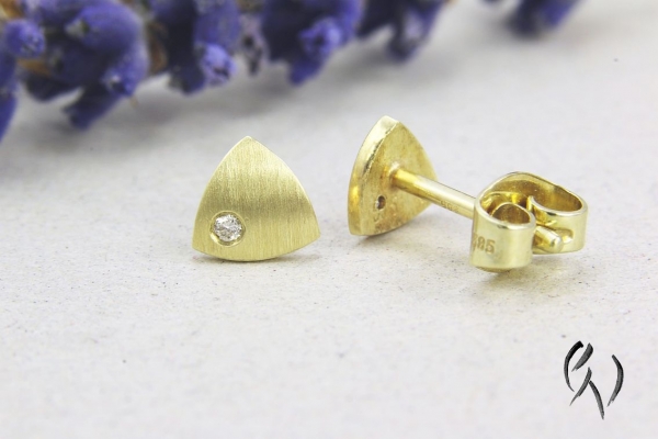 Preview: Minidreieck mit Brillant, strichmatt, Gold 585/-