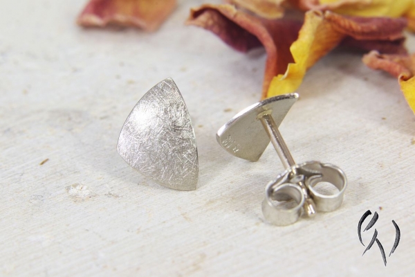 Ohrstecker Zenai, Weißgold 585/-, mattgekratzt