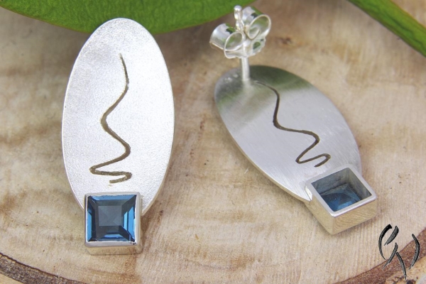 Große Ohrstecker Bahira, Silber 925/- mit Topas "London Blue"