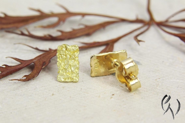 Preview: Ohrstecker Gold 750/-, Kleine zerknitterte Rechtecke