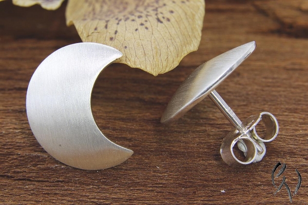 Preview: Ohrstecker Mika, Silber 925/-, Halbmond strichmatt