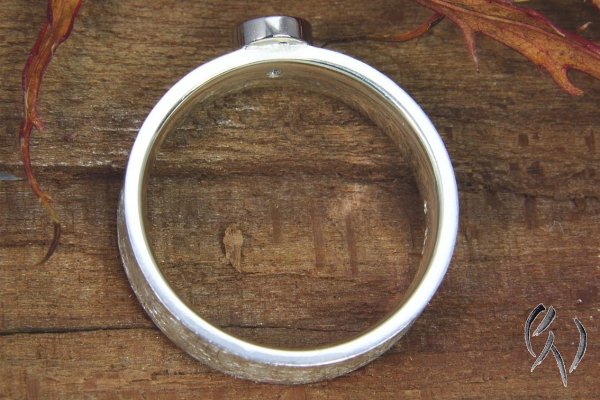 Ring Kaami, Silber mit seitlich versetztem Aquamarin