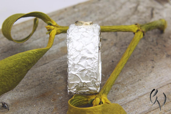 Breiter Ring aus Silber 925/- mit Boulderopal, zerknittert