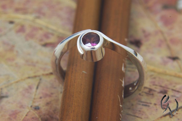 Preview: Ring Laini, Silber 925/- mit pinkfarbenem Turmalin