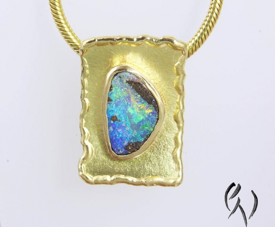 Anhänger Gold mit Opal