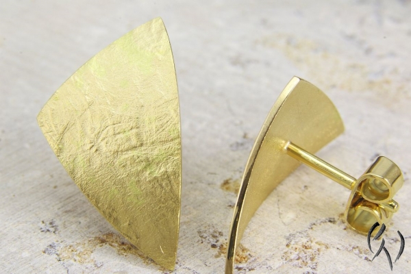 Ohrstecker Sela, Gold 750/-, papierstrukturiert