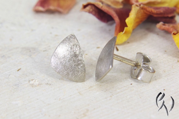 Ohrstecker Zenai, Weißgold 585/-, mattgekratzt