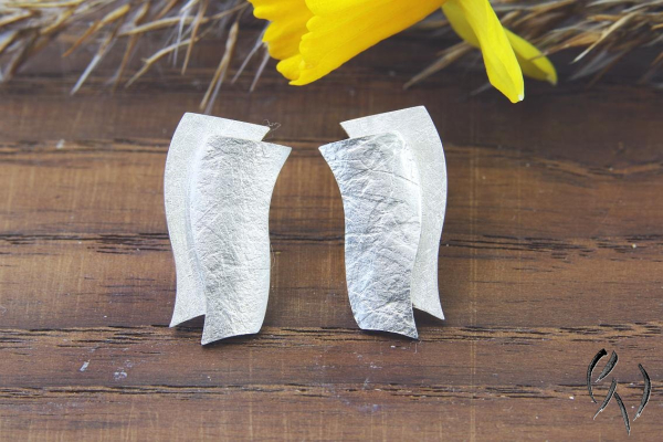 Ohrstecker Silber 925/-aus zwei geschwungenen Schichten