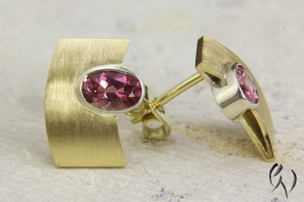 Ohrstecker Lootha, Gold 750/- mit roten Turmalinen