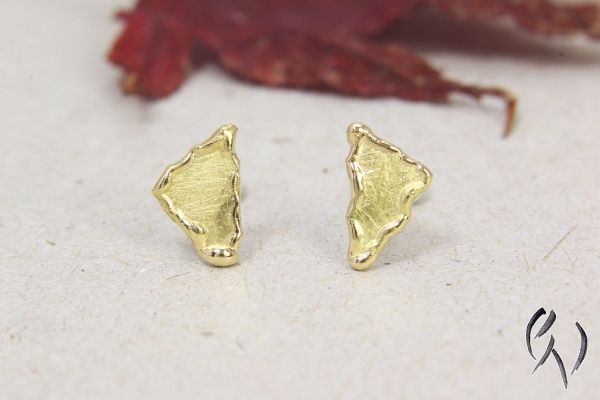 Ohrstecker Zayb, Gold 750/-, mattgekratzt