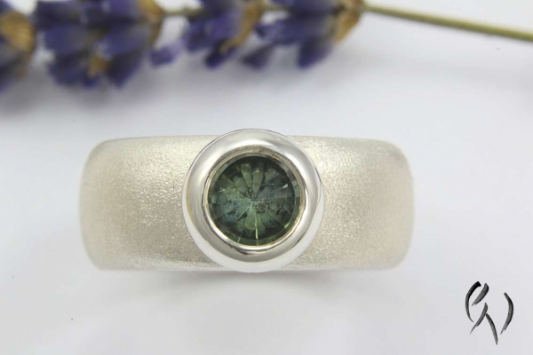 Ring Shakina, Silber 925/- mit blauem Turmalin