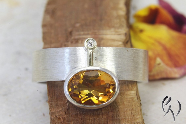 Ring Silber mit Citrin und Brillant