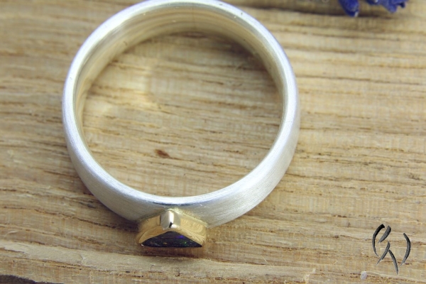 Ring Mabou, Silber 925/- mit dreieckigem Opal
