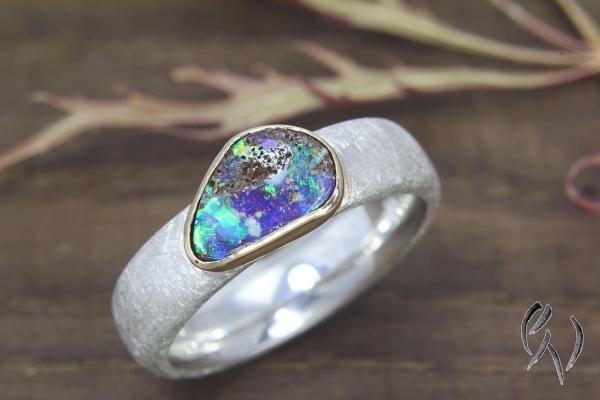 Ring Mabou, Silber 925/- mit tropfenförmigen Opal