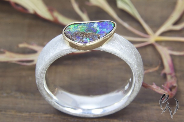 Ring Mabou, Silber 925/- mit tropfenförmigen Opal
