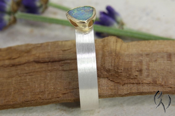 Ring Mabou, Silber 925/- mit dreieckigem Opal