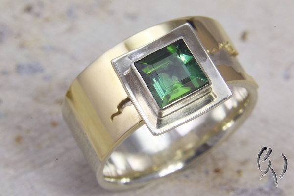 Ring Jara, Silber 925/- und Gold 750/- mit grünem Turmalin