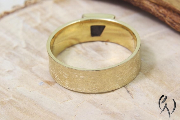 Ring Raeka, Gold 750/- mit Opal