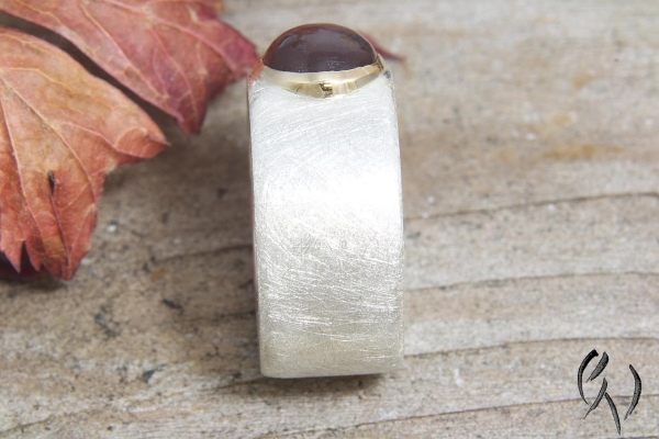 Ring Atras, Silber 925/- mit braunem Mondstein-Cabouchon