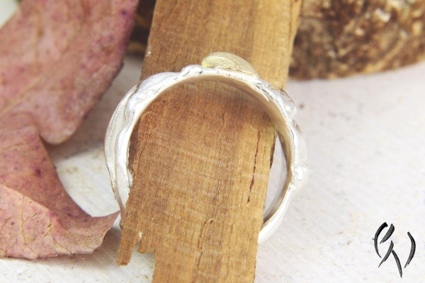 Ring Värmdö1 mit goldener Muschel, Silber 925/-,