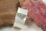 Ring Raeka, Silber 925/- mit dreieckigem Opal in Gold 750/- gefasst
